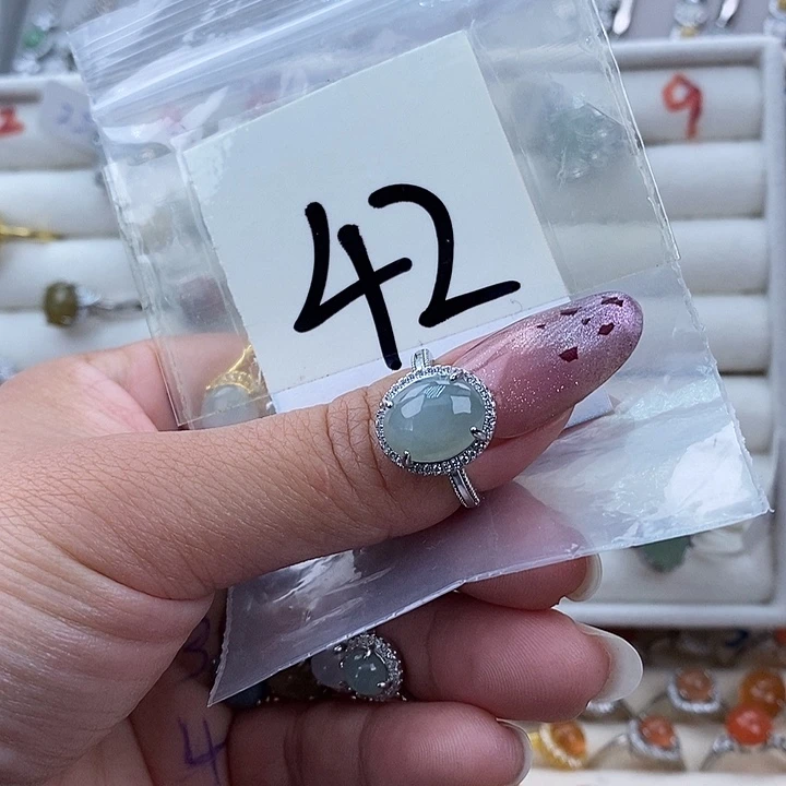 翡翠未镶嵌戒指缅甸