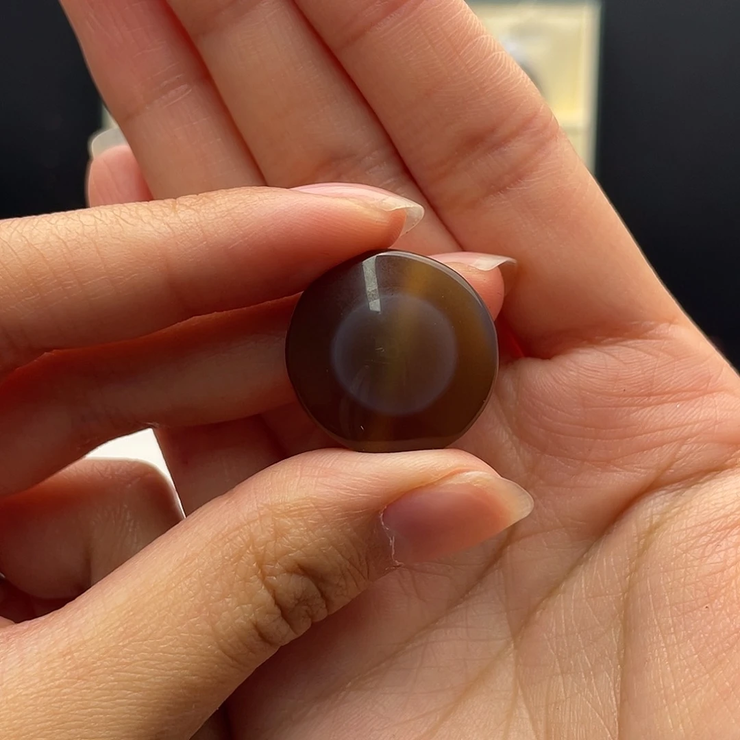 玛瑙/玉髓未镶嵌珠宝半成品小****?