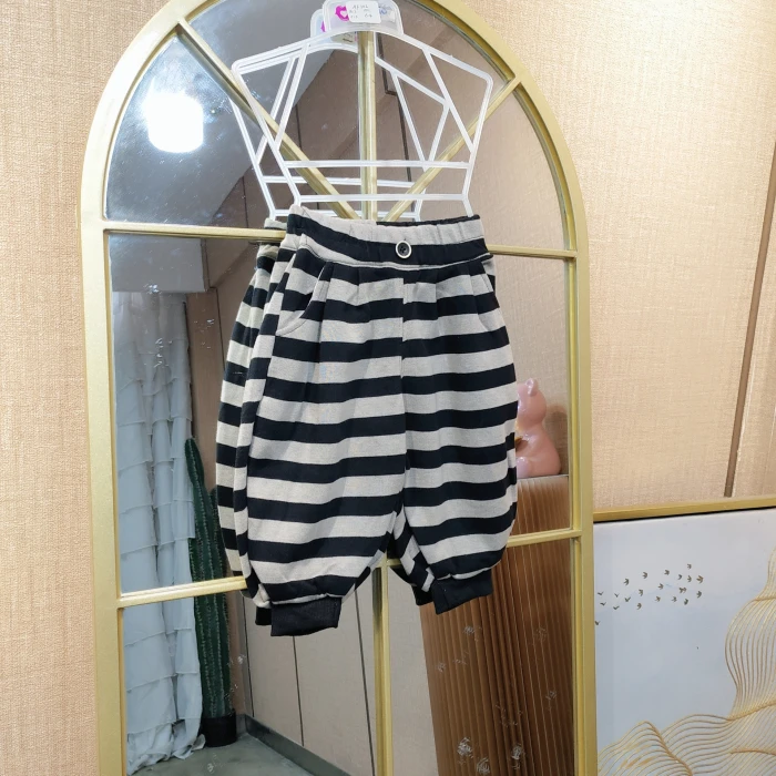 AF302  宝宝黑色条纹单层春款裤子