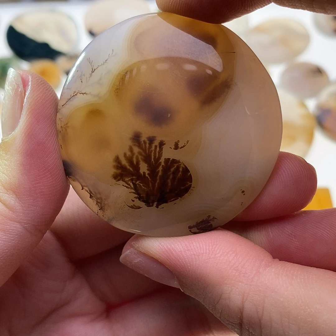 未镶嵌玛瑙/玉髓珠宝奇石