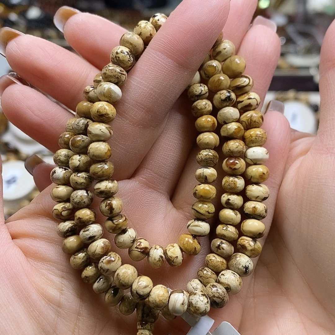 琥珀未镶嵌裸石干白花6+