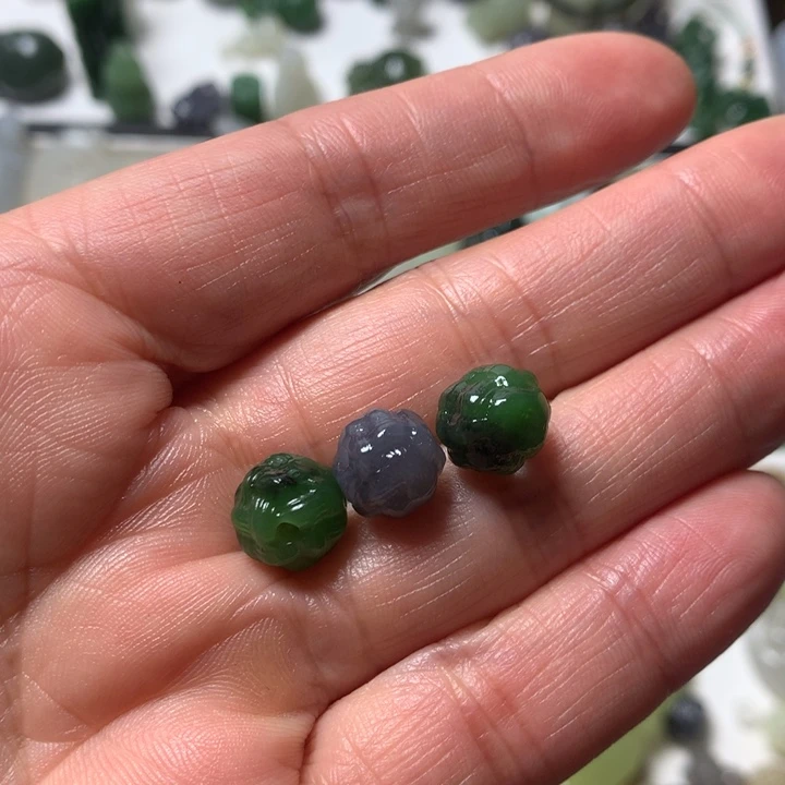 和田玉（糖玉）未镶嵌珠宝奇石