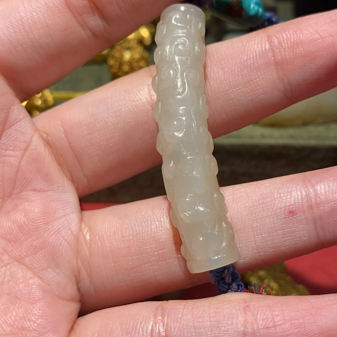 智***聪未镶嵌和田玉挂件