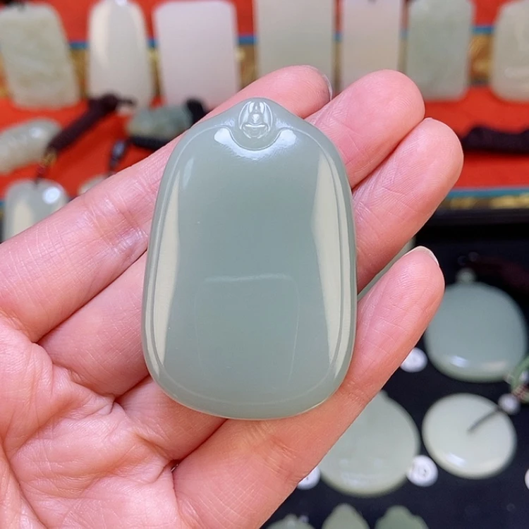 【闪购商品】颈饰未镶嵌和田玉