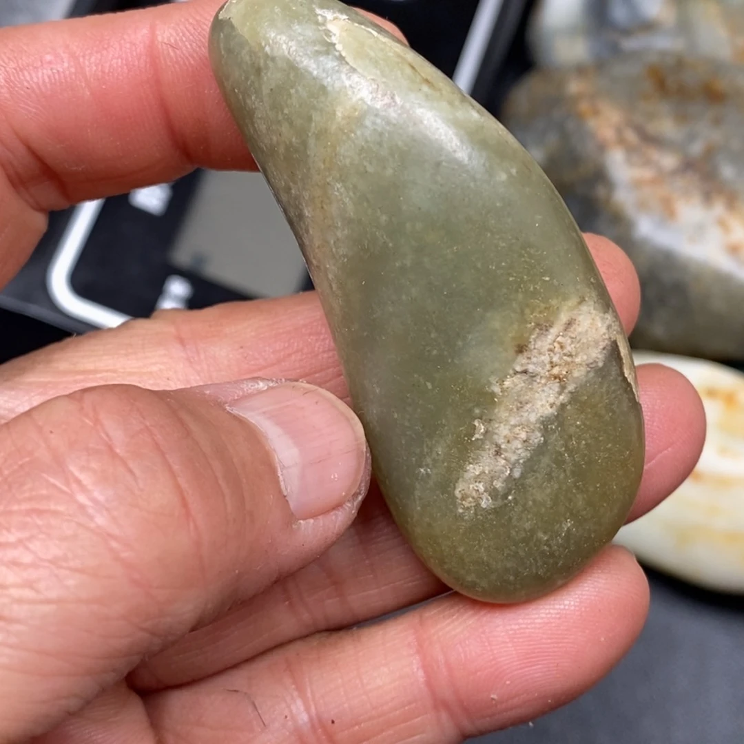 和田玉（糖玉）挂件未镶嵌