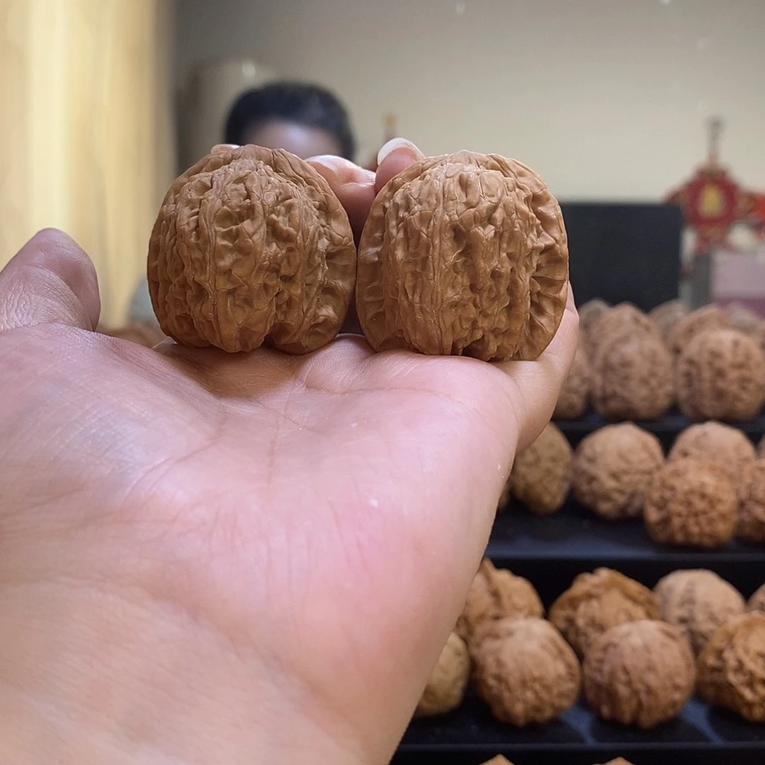 把件文玩核桃36狼牙山