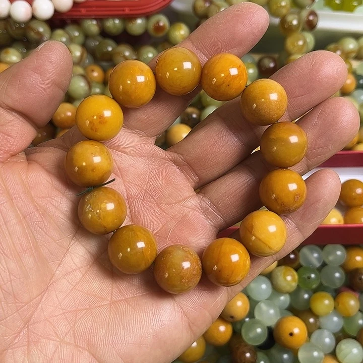 合金蛇纹石玉颈饰