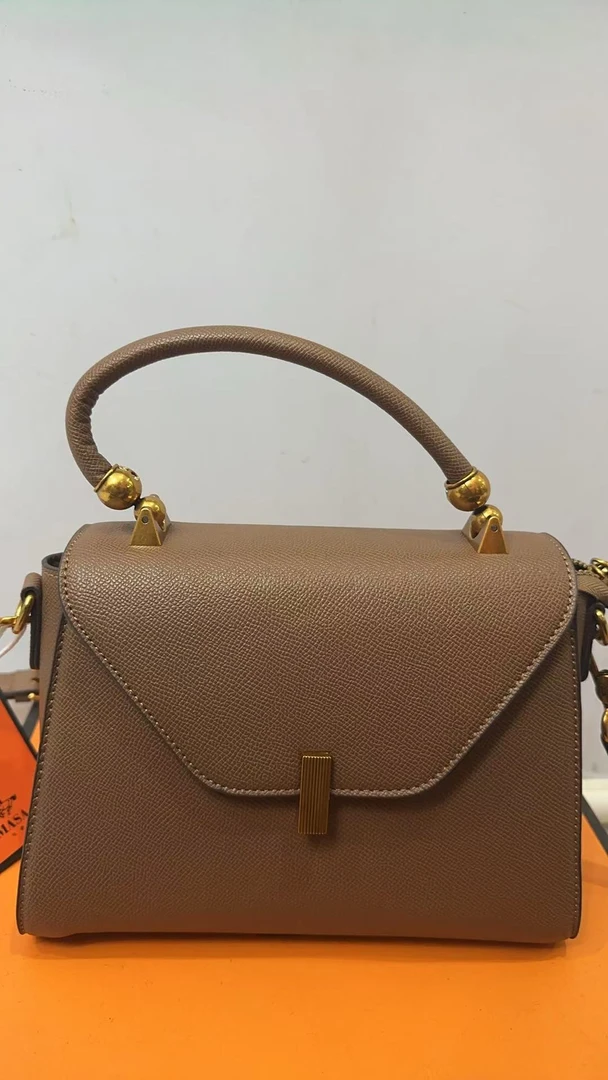 （亮牌灯点关注才可以拍）单肩斜手提包气质手提包肩包经典轻奢时尚