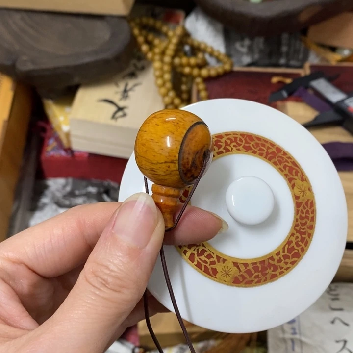 瓷片哈中古工艺品一件