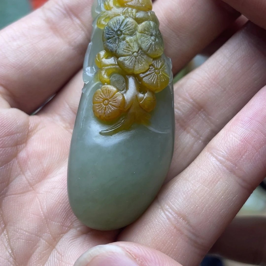 吊坠(不含链)未镶嵌和田玉云*