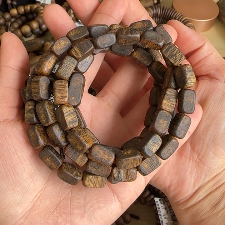 沉香手串汝湖多样性发货一条卡7-29克