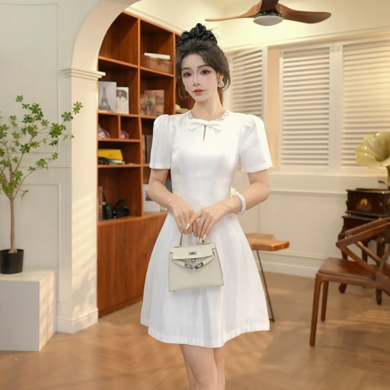 【JANE·简】夏季质黑色修身显高显白法式收腰泡泡袖连衣裙21309