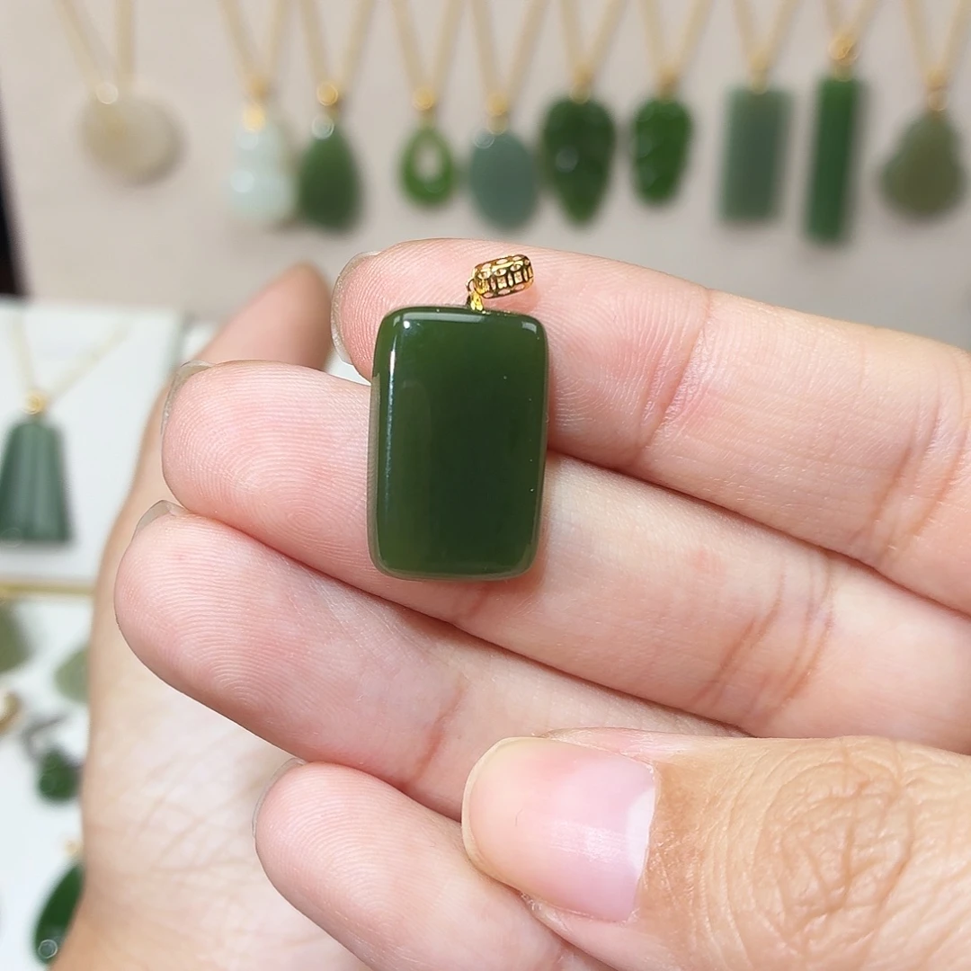 静***心和田玉（碧玉）18K金镶嵌吊坠(赠链)