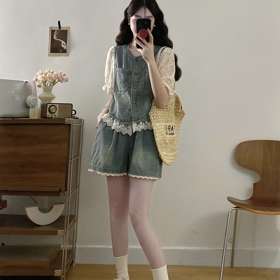 大码女装夏装搭配一整套胖mm巨显瘦蕾丝拼接牛仔短袖短裤两件套装