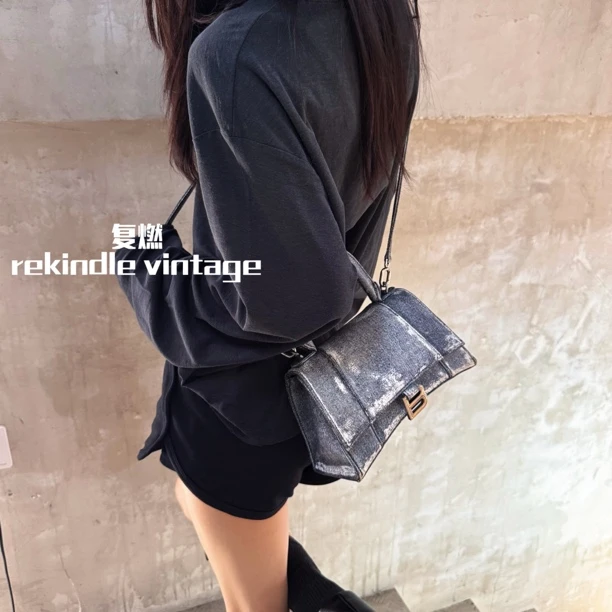 95新 Balenciaga/巴黎世家 复燃精选/水洗牛仔沙漏s斜挎包