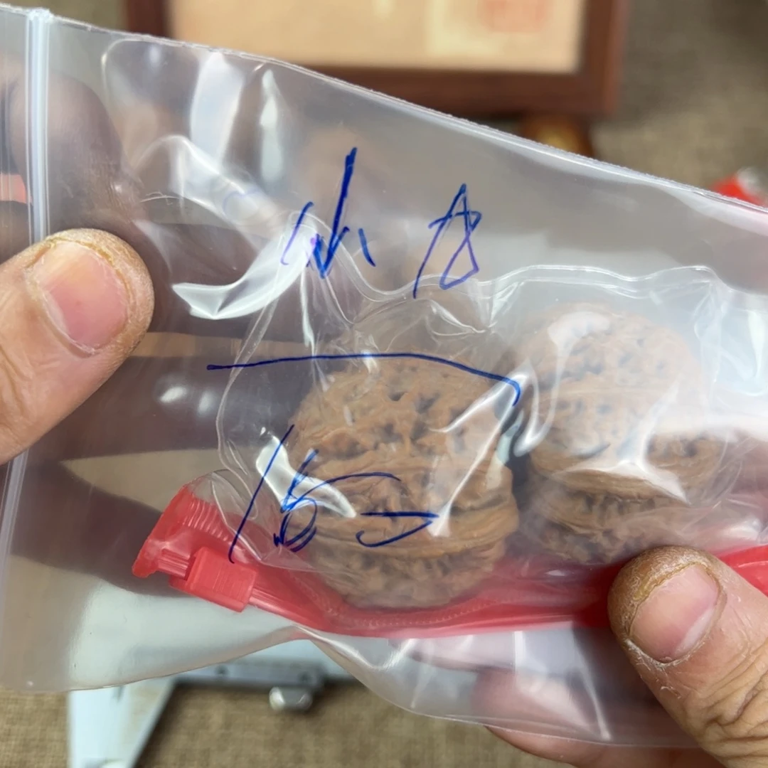 小***九吊坠文玩核桃白狮子