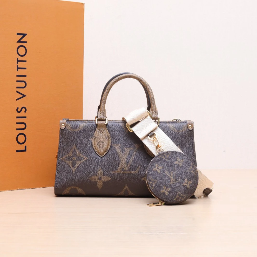 99新 LouisVuitton/路易威登 【Zanna】Onthego 横版三合一 芯片 包