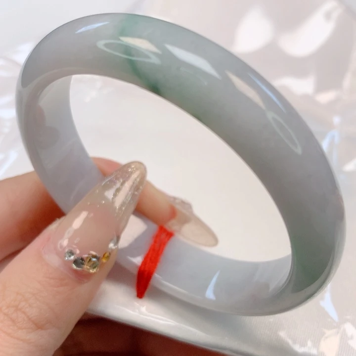 【闪购商品】翡翠手镯未镶嵌53贵妃