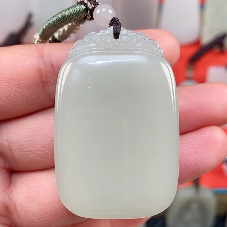 【闪购商品】颈饰未镶嵌和田玉