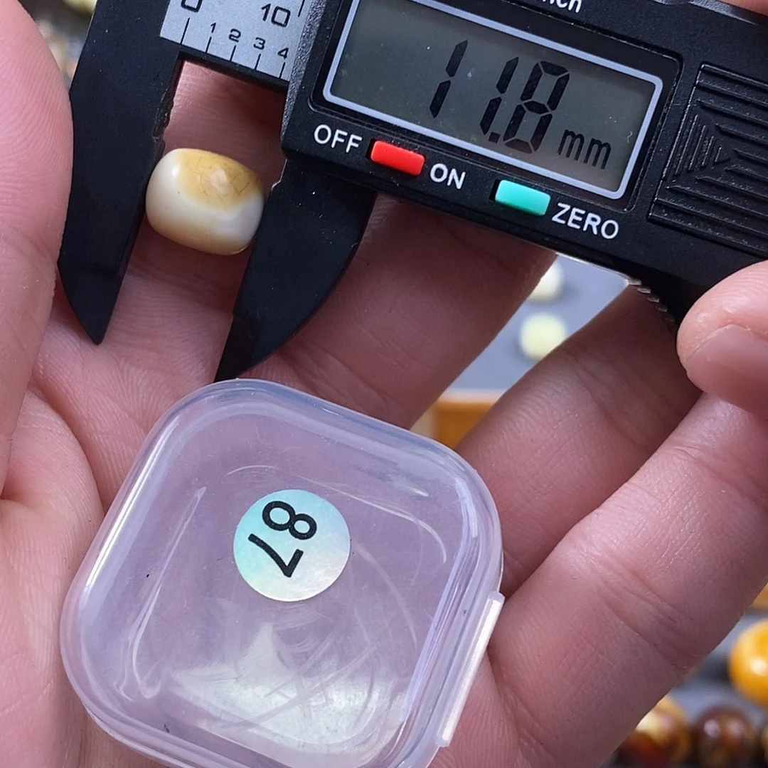 琥珀裸石未镶嵌微瑕