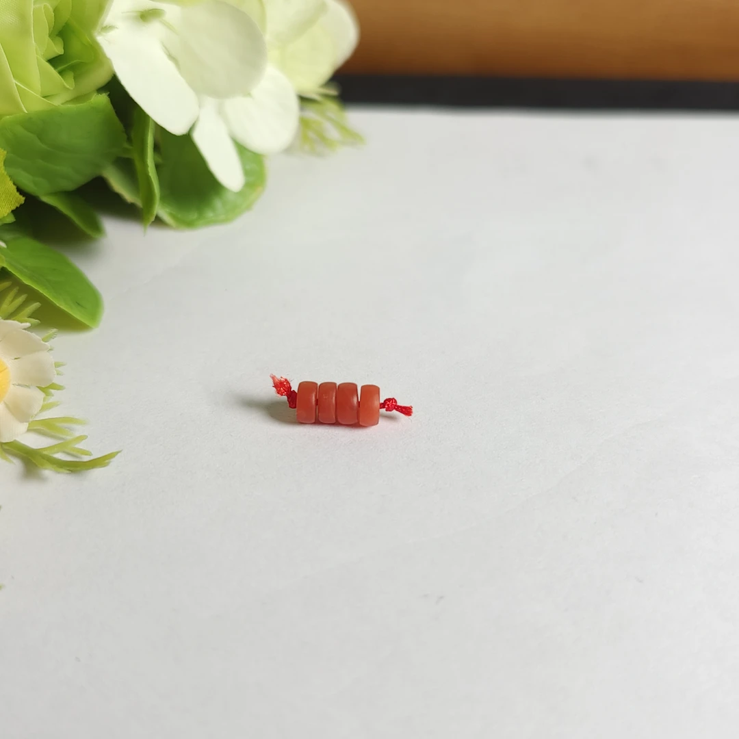 约5.5mm保山南红隔片配珠