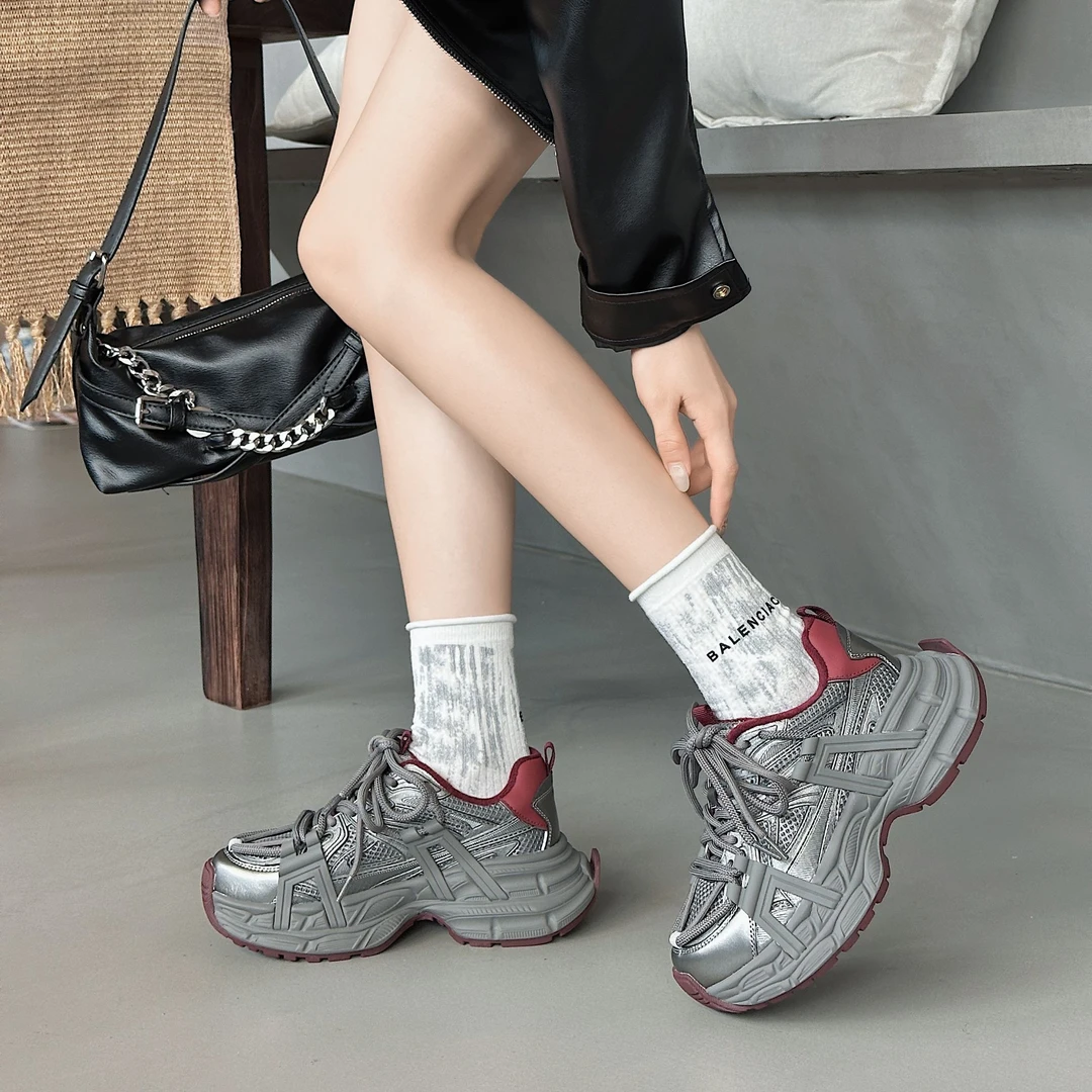女夏季不累脚增高休闲百搭通勤时尚银色运动鞋厚底老爹鞋酸性风