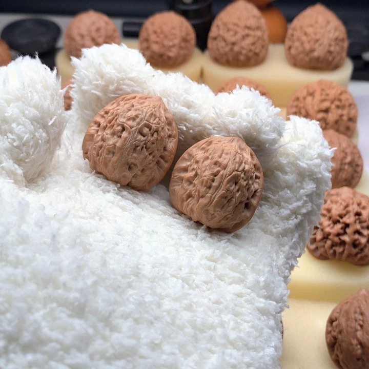 文玩核桃把件赛南疆