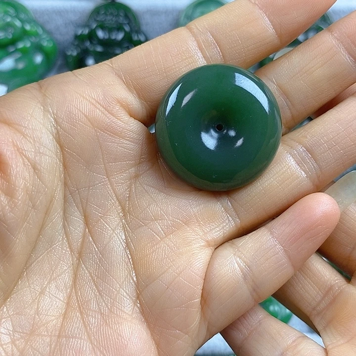 吊坠(不含链)未镶嵌和田玉（碧玉）30