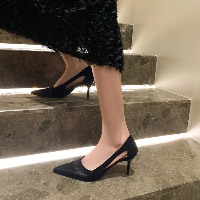 蕾丝黑色气质性感法式高跟鞋女2025春夏新款绒面单鞋透气小众凉鞋