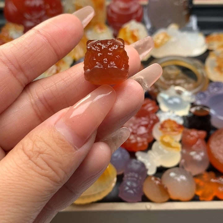 玛瑙/玉髓颈饰未镶嵌泡***