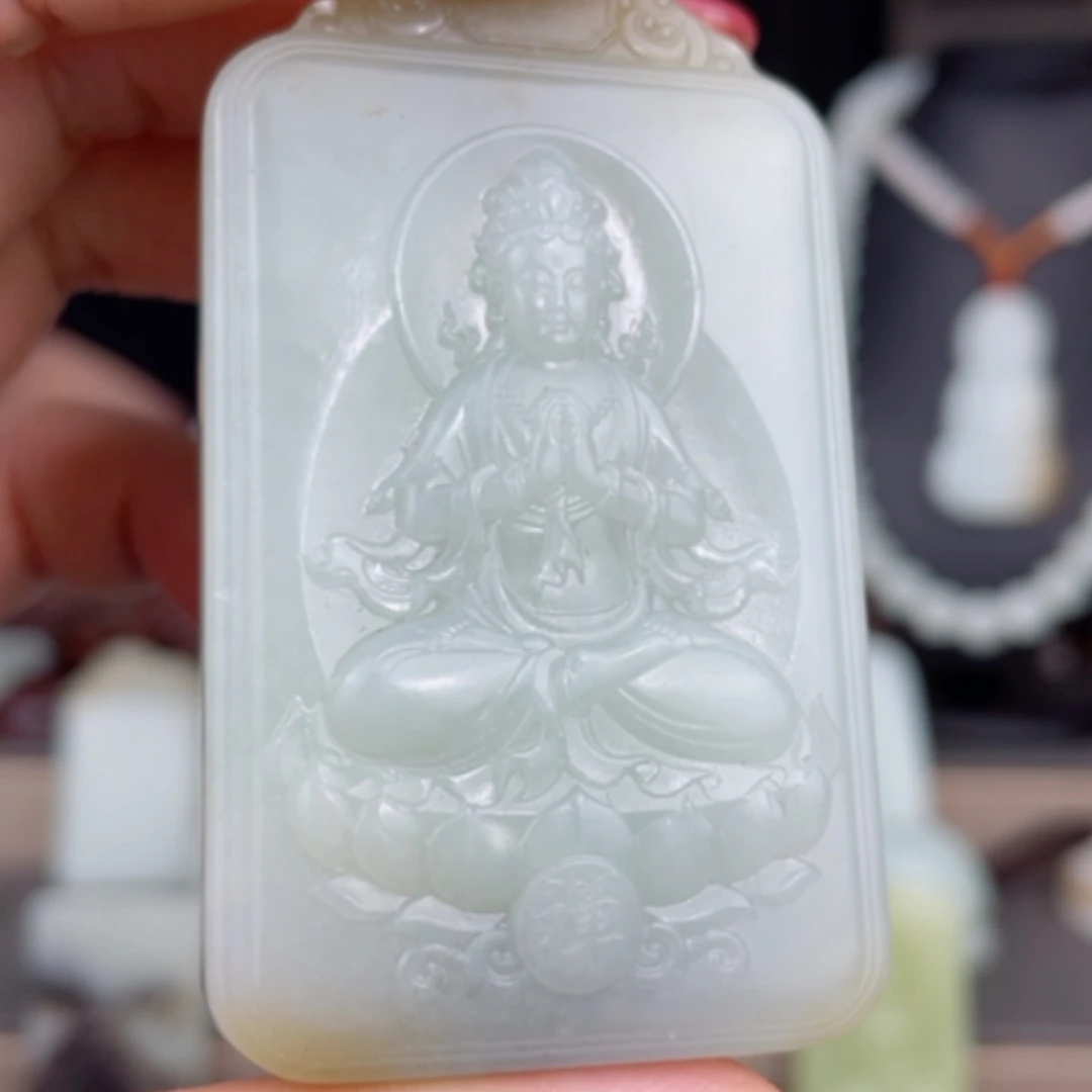 【闪购商品】颈饰未镶嵌和田玉