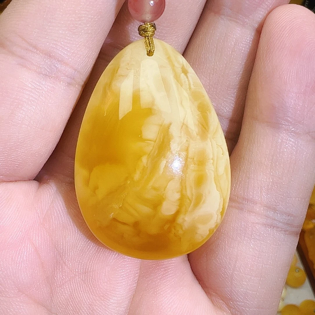 蜜蜡颈饰未镶嵌水滴15克