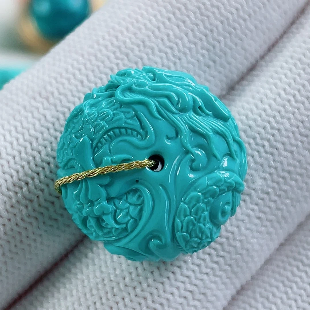 绿松石未镶嵌颈饰