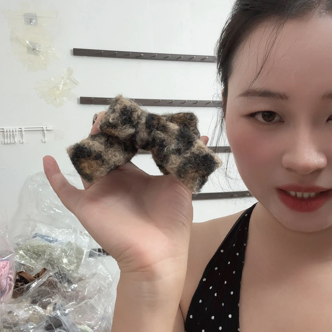 铁合金合成立方氧化锆