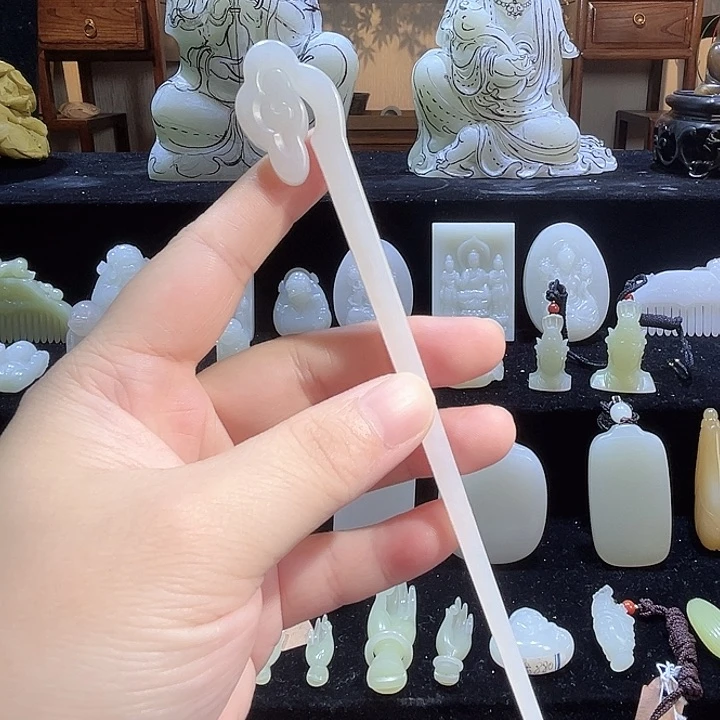 和田玉（糖玉）未镶嵌颈饰