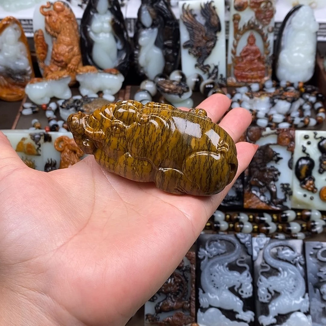 颈饰未镶嵌和田玉