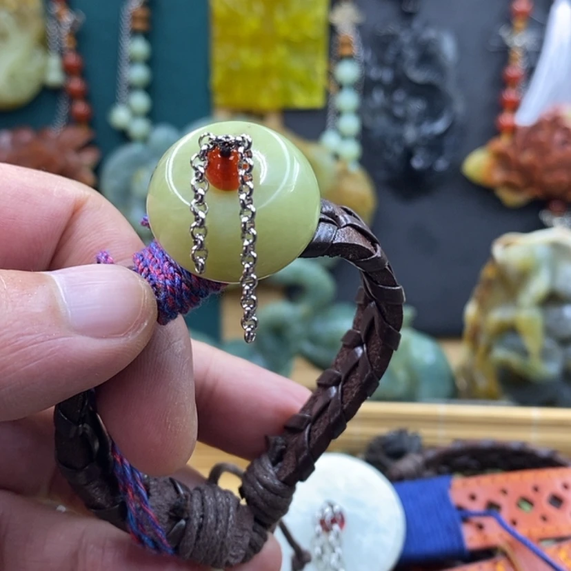 【闪购商品】未镶嵌岫玉手牌