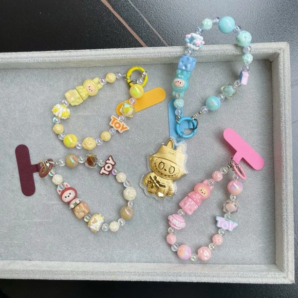 【邪恶拉布布】热卖拉布布灵力娃娃钥匙包包挂扣女生最爱彩色挂绳