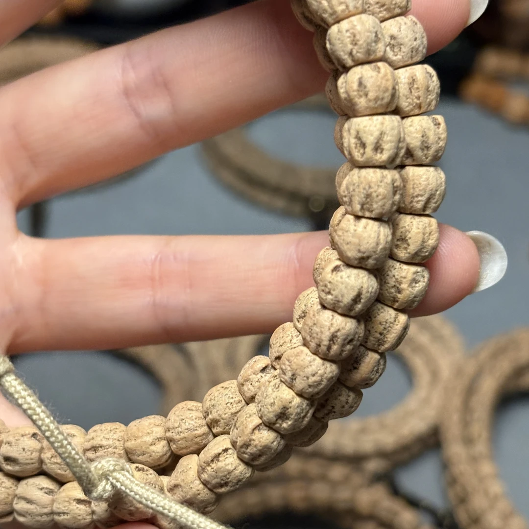 柏香籽方块鬼脸顺纹尺寸7mm