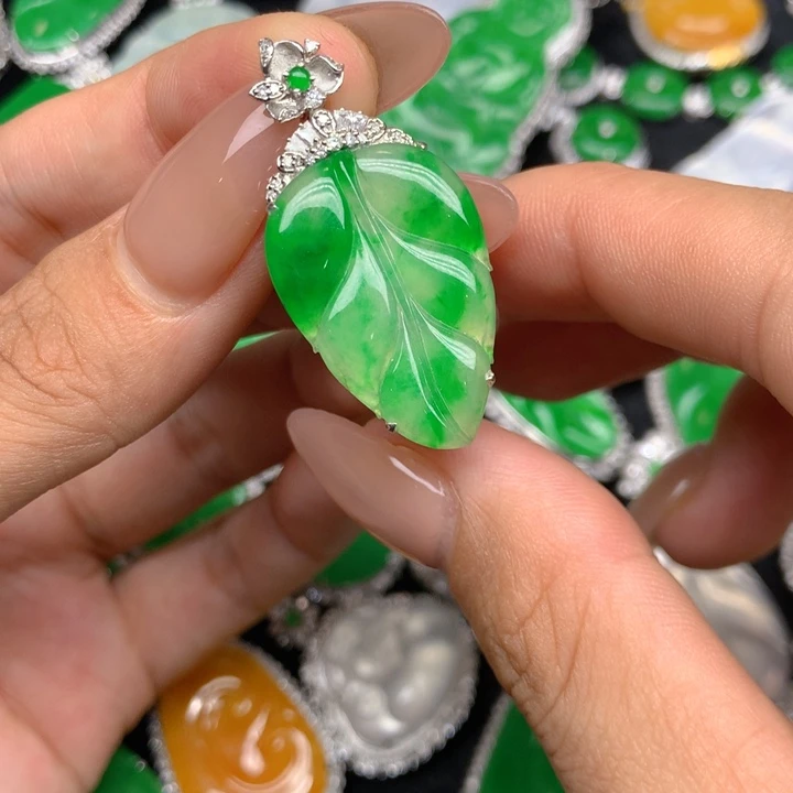 翡翠18K金镶嵌吊坠(不含链)