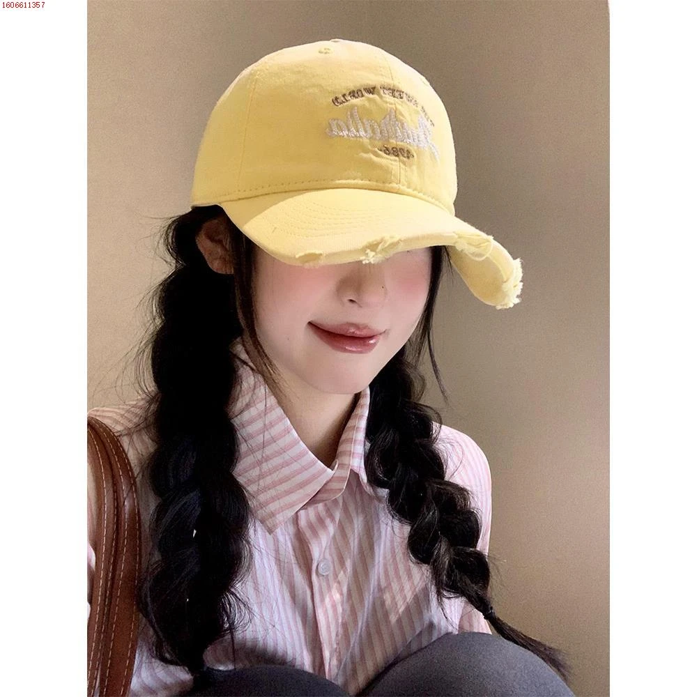 字母刺绣奶黄色棒球帽女宽帽檐显脸小鸭舌帽韩版大头围破洞帽子潮