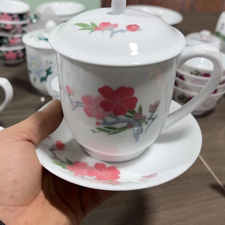 陶梅花，手绘杯子，杯子，杯子