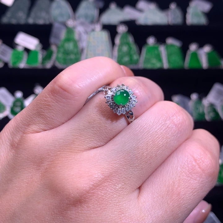 【闪购商品】银S925镶嵌戒指翡翠