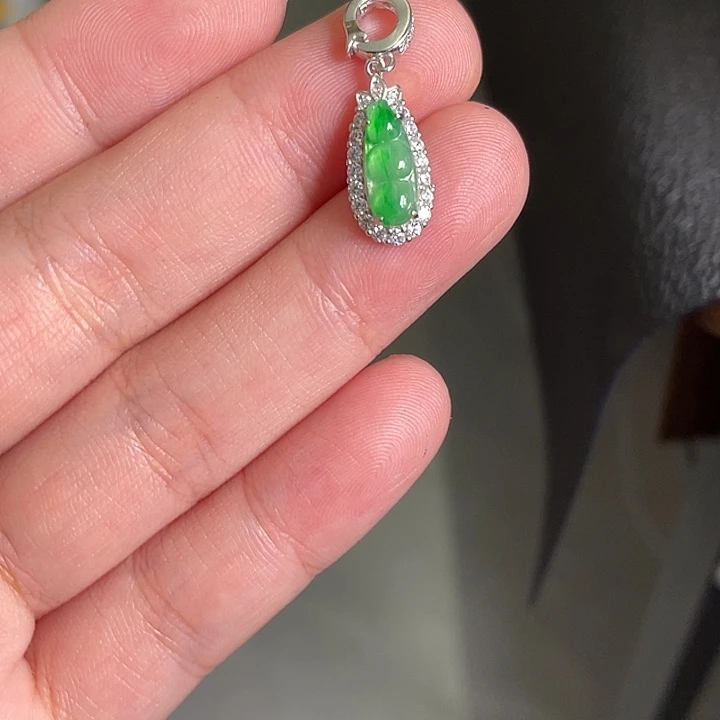 翡翠银S925镶嵌颈饰