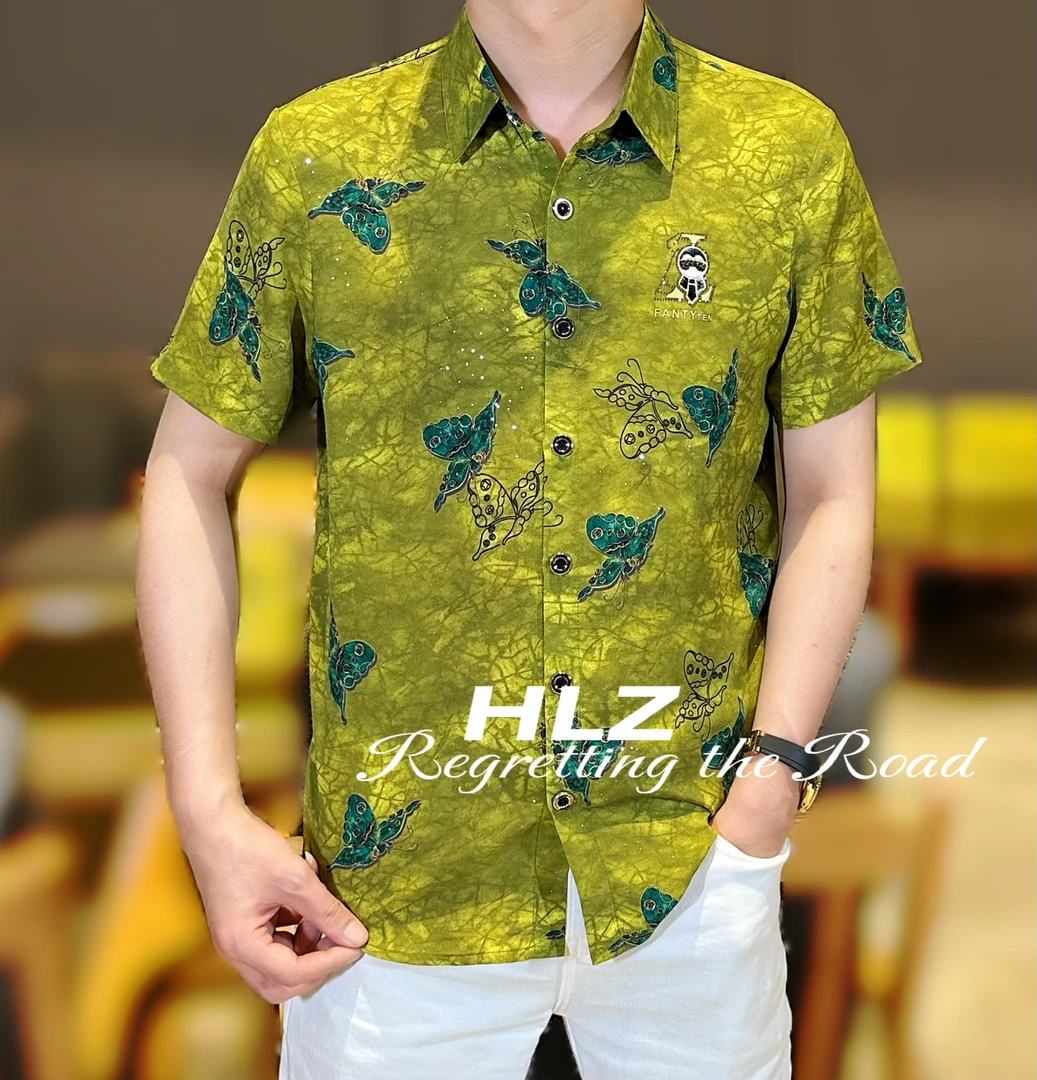 2025爆款男士时尚休闲薄款个性蝴蝶图案纽扣款翻领短袖衬衫