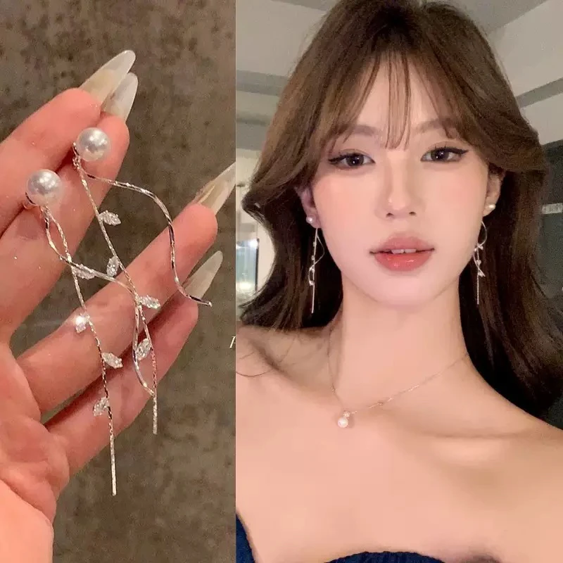 铜合金耳饰 1072 韩系微甜少女闪亮树叶长款流苏轻奢设计感耳饰
