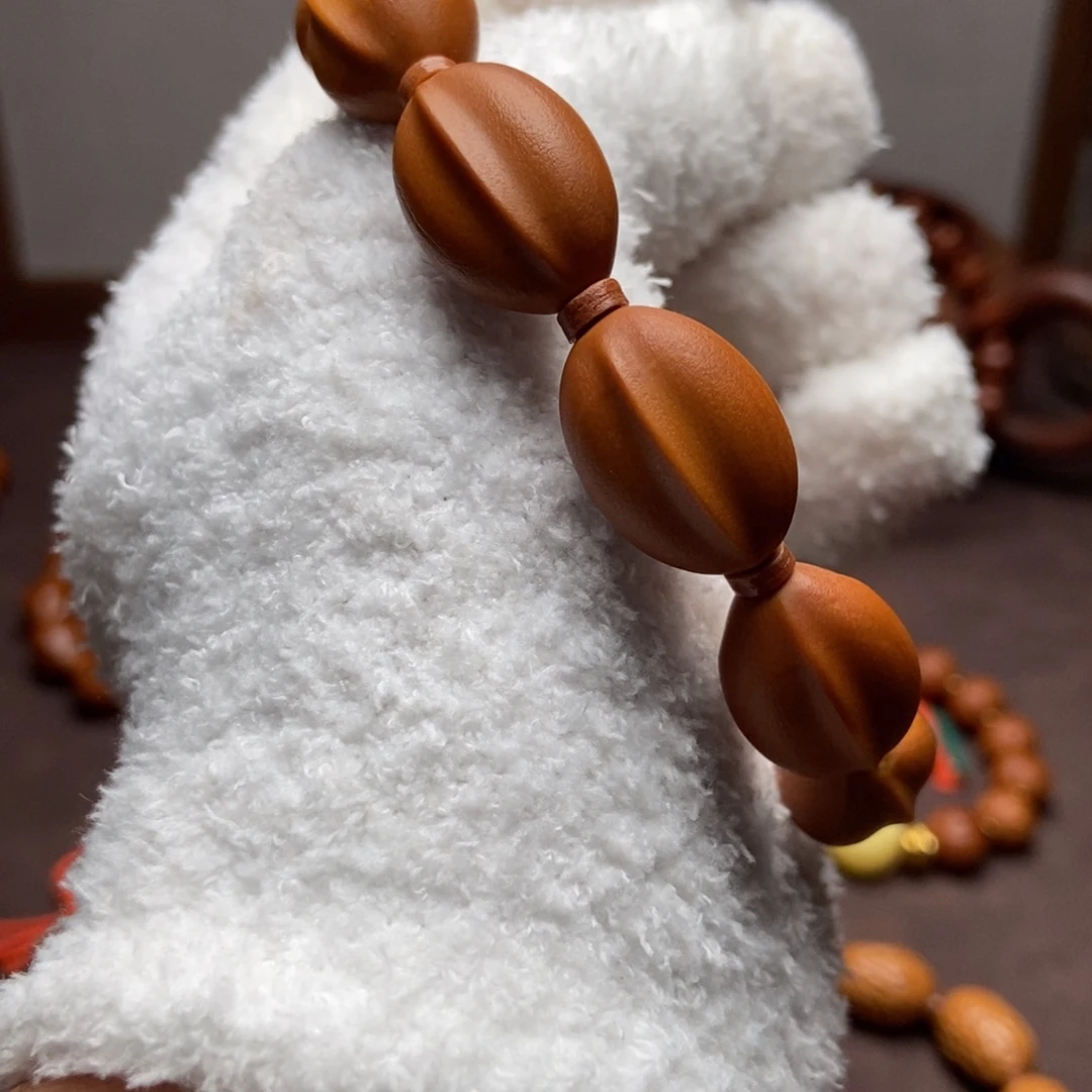 橄榄核手串/手链单鳍鲨鱼背