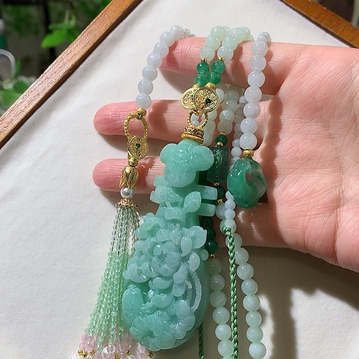 翡翠未镶嵌颈饰翡翠吊坠