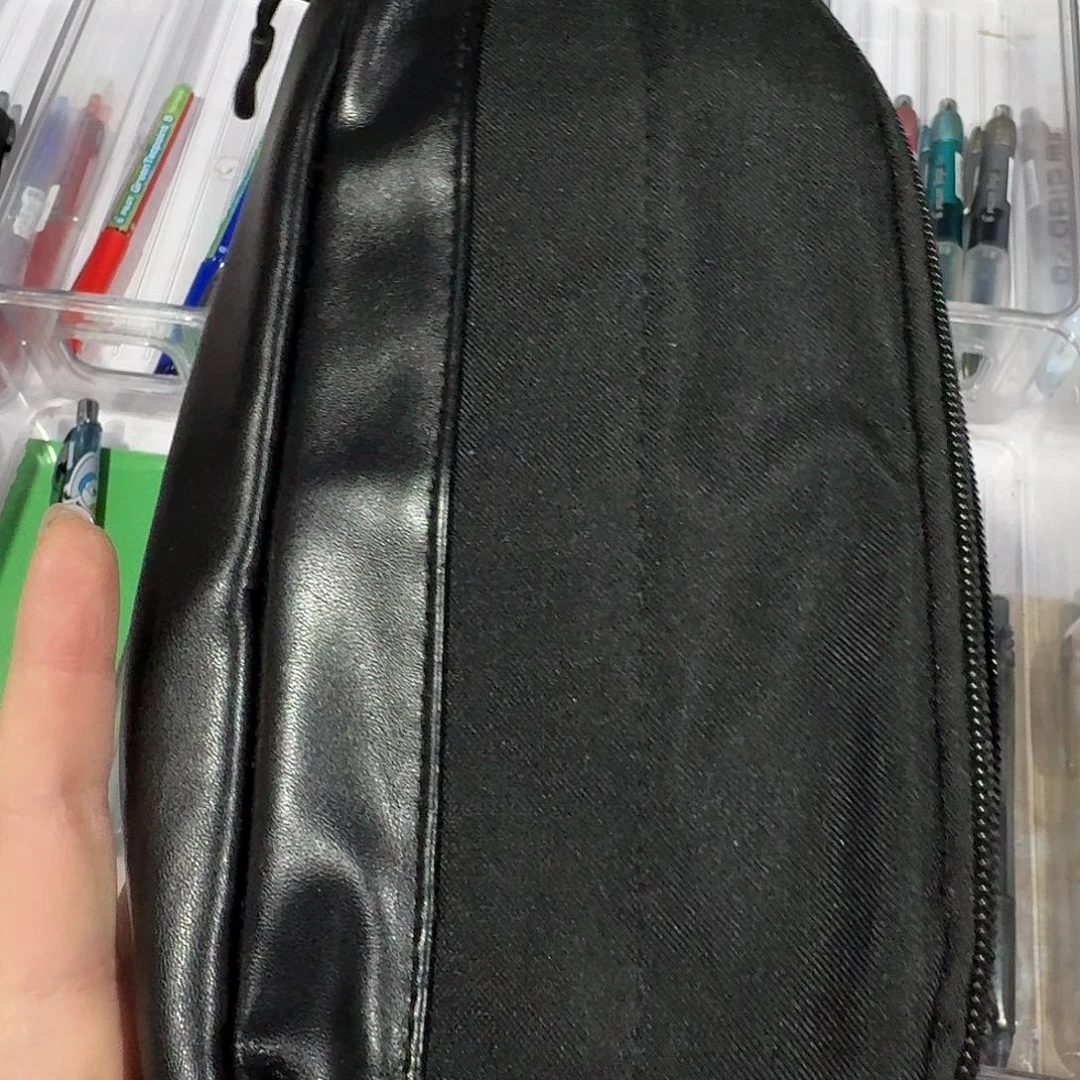 便携式国产笔袋一个