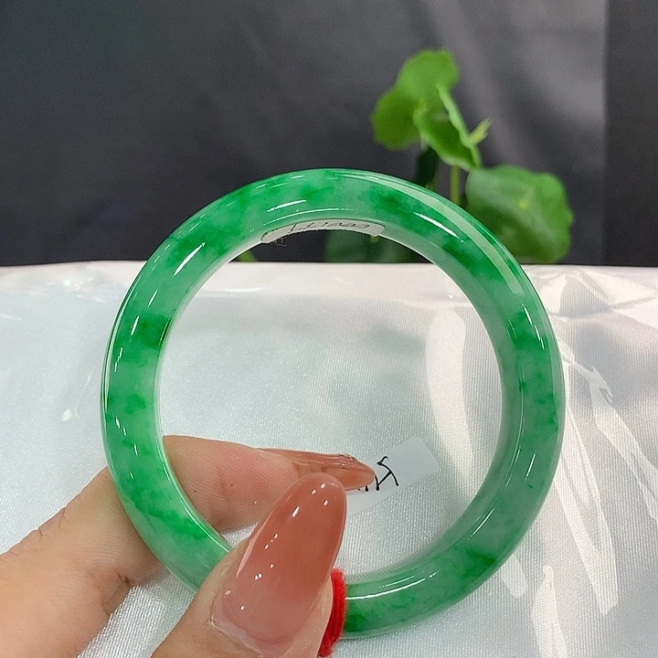 翡翠手镯未镶嵌正54.5